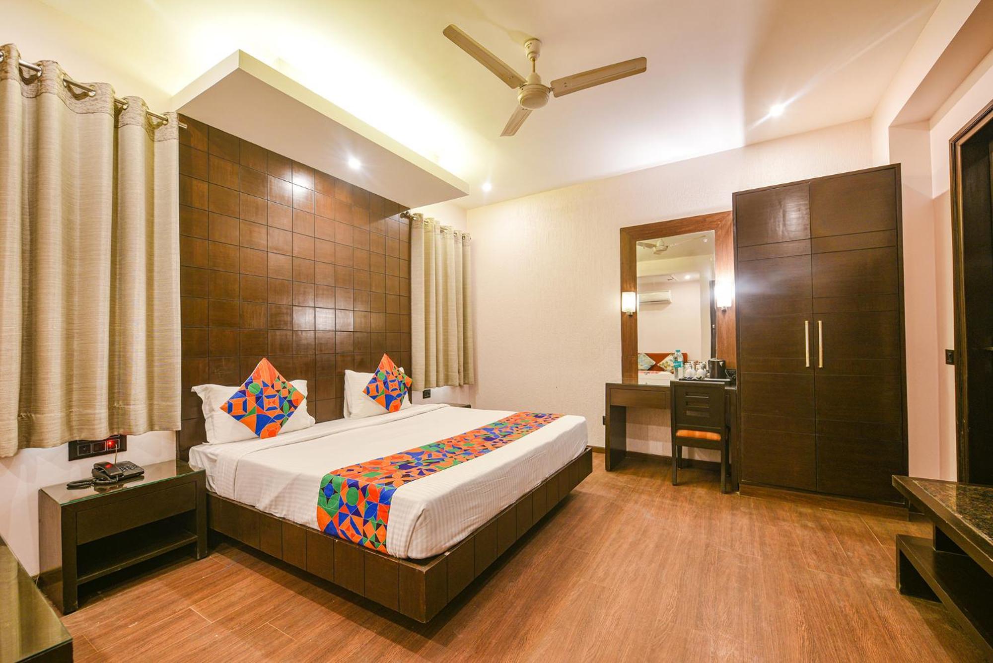 Fabhotel Aashraye Нью-Дели Экстерьер фото