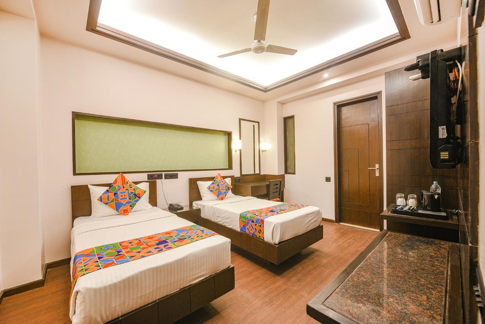 Fabhotel Aashraye Нью-Дели Экстерьер фото