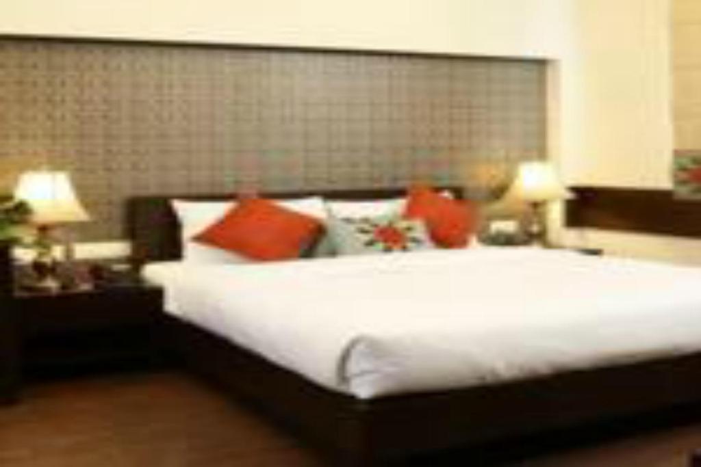 Fabhotel Aashraye Нью-Дели Экстерьер фото